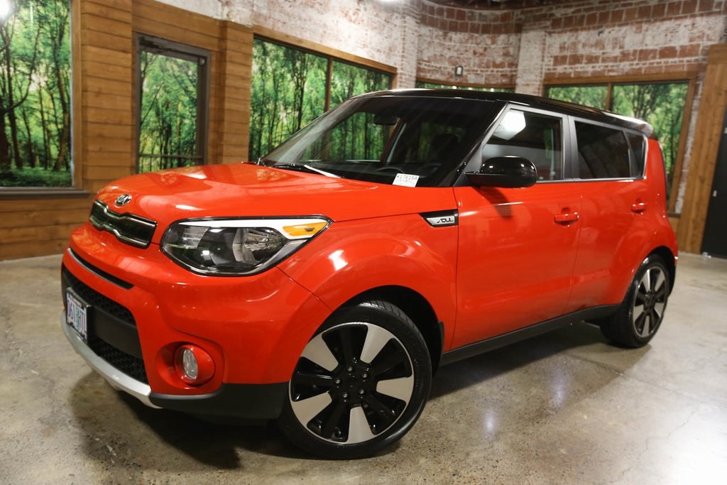 Certified Pre-Owned 2018 Kia Soul Plus CERTIFIED, 1-Owner, Designer